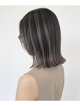 ヴィムヘアー 天神店(VIM hair) トレンドスタイル♪ハイライトカラー×切りっぱなしボブ◎