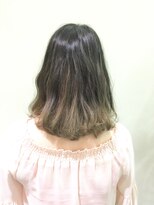 ピエドプールポッシュ(PiED DE POULE POCHE)&nbsp;自然な馴染みで外国人風★アッシュ系グラデーションカラー