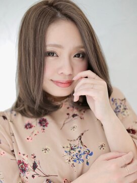 アグ ヘアー グレン 宇都宮店(Agu hair glen) センターパートで大人綺麗めボブディ