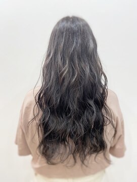 ティンク センター南 (Tink) 暗くても可愛いグレージュカラー