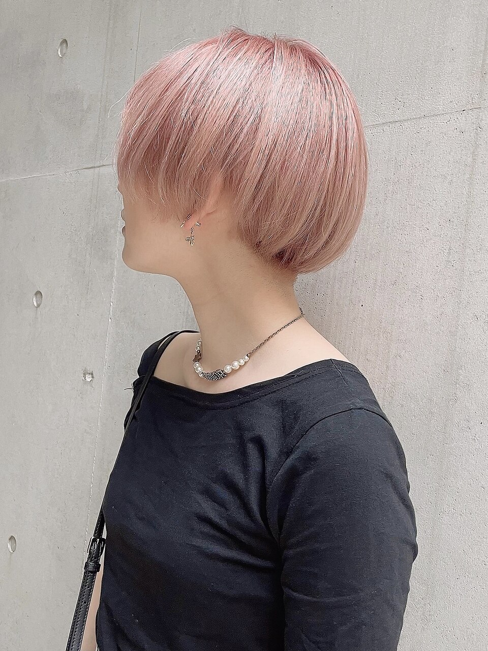 春夏ハイトーンカラーショート×ホワイトピンクミルクティー