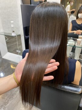 イオエ(ioe) イメチェン/外ハネボブ/ワイドバング/ブルーブラック/美髪