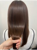 自然な艶ストレート