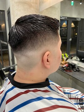 エフエム 明大前(FM) バーバー 刈り上げショート/ツーブロック/フェードカット