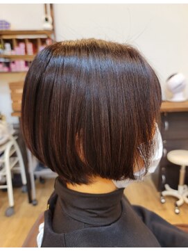 ヘアーズビースリー ポートサイド 大人くびれx丸みショート 30代40代50代60代