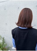 外ハネ ブラウンカラー小顔ミディアム 暖色系カラー切りっぱなし
