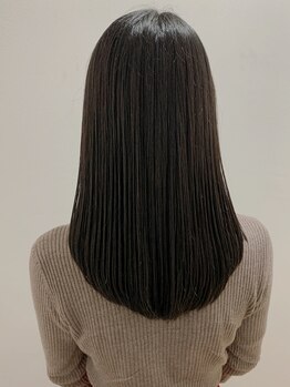 パッション フォー ヘアー 並木店(Passion for hair)の写真/【☆自然な仕上がり☆】お客さまの髪質や雰囲気に合わせて、艶感あふれるストレート髪をご提供致します◎