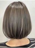 デザインカラーレイヤーカットウェットヘアオリーブベージュ白髪