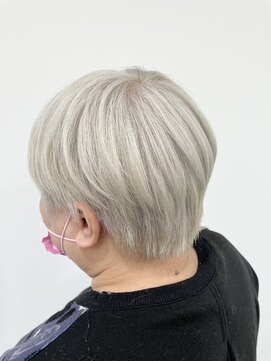 イフプロデュースドバイアミカ(iF produced by Amica) ホワイトカラー