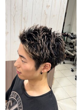 アース 天満橋店(HAIR & MAKE EARTH) スパイキーショートのパーマカラー！！