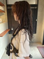 メゾンアミリ(Maison AmiLi)&nbsp;デザインカラー/オリーブベージュ/ウエットヘア【千葉／パーマ】