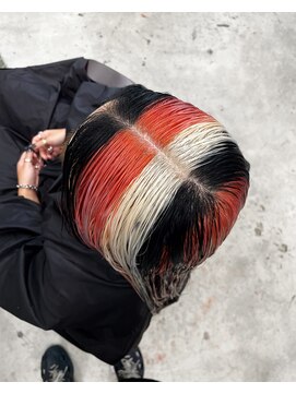 ヴァーディ オモテサンドウ(Vardy omotesando) design/デザインカラー 赤 ブロンド 落とせる黒染め