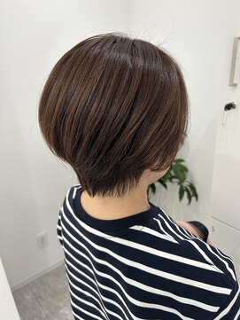グラムヘアー(GLAM HAIR) 大人可愛いひし形ショートカット