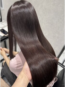 フォルテリノ ナゴヤ(FORTE Lino) 思わず触れたくなる、うる艶美髪ストレート