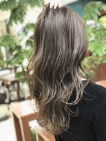 キアラ(Kchiara) 赤み消しグラデーションハイライト/kchiara天神川野直人