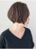 丸み前下がりボブ