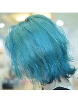 ホワイト 梅田(white) ターコイズブルー