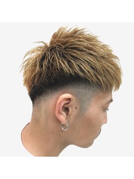 オーリーヘアー(Olliy hair) ツーブロック/ハイトーンカラー/マットブラウン/30代40代50代