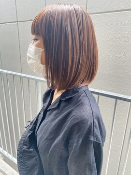 モルニ(MORNI) オレンジブラウン_マロンベージュ Aラインボブ かきあげ