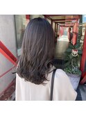 くすみグレージュ