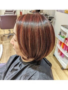 アルス ウィズ アクロス オモテサンドウ(aluss with AKROS omotesando) ピンク白髪ぼかし