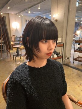 髪質改善と縮毛矯正の専門店 サンティエ(scintiller) 大人綺麗な小顔襟足スッキリショートボブ　30代40代50代