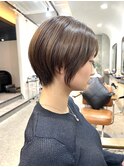 キレイめショートボブ×ブルーベージュ
