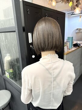 シア(sia) 透明感ボブ