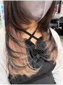 にじさん 叶 インナーカラー ベージュ ブラウン ハッシュカット