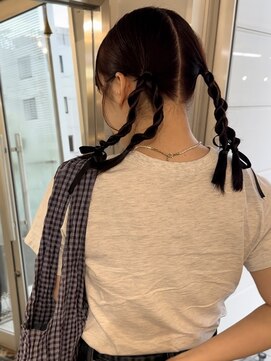 スワッグ(swag) ワンカラーローズブラウン三つ編みツインヘアセットお呼ばれ