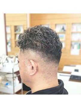 ふかみ理容院 極道パーマ