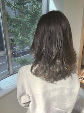 テラス(Terrace) 【Terrace】透明感グレージュ×ミディアム