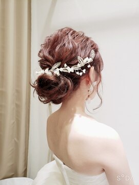 ブラウ ネイル パーティー(Blau Nail Party) ウェーブゆるふわアップ