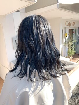 ビグディーサロン 武庫川(BIGOUDI salon) インナーブルーカラー アッシュグレー