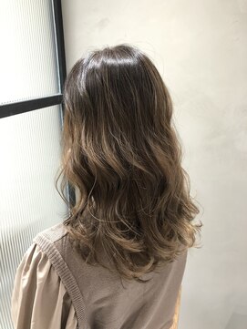 フェリア 松山(Feria) 【Feria松山】ハイグラデーション×グレージュ-相原愛梨-