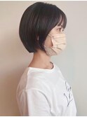 伸ばしかけショートから丸みのあるボブへ。/アッシュブラック