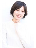 ショートボブ