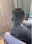 オリーブグレージュ　ウルフショート　バレイヤージュ