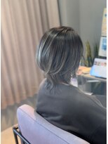 フレア・イデア(flare-想-)&nbsp;オリーブグレージュ　ウルフショート　バレイヤージュ