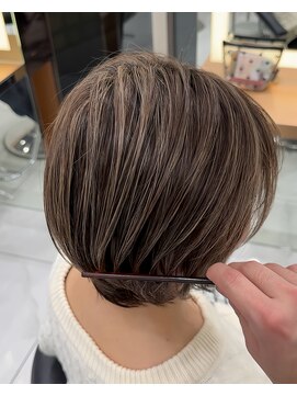 ミユーズ 表参道(Miyu's) 白髪ぼかし/脱白髪染め】で大人女性をより美しく