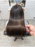 うねり癖で頭が大きく見えてしまう、そのお悩みsinsで解決！