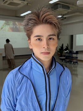 デビュー ヘアーメイク スペインカール/スパイキーショート/ブルーブラック/宜野湾