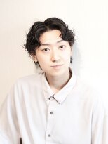 アモ(Amo)&nbsp;【新富町】メンズカジュアル/ウルフセンター分けパーマスタイル