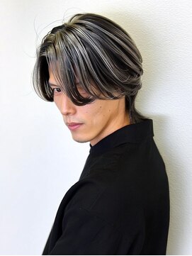 バース 梅田中崎町店(BIRTH) シルバーメッシュブリーチダブルカラーセンターパート