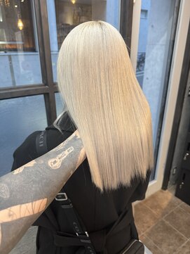 ベル ザ シック(BEL THE CHIC) ホワイト