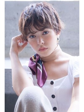 エース (ACE) ACE 束感マッシュショート×3D透明感グレージュ