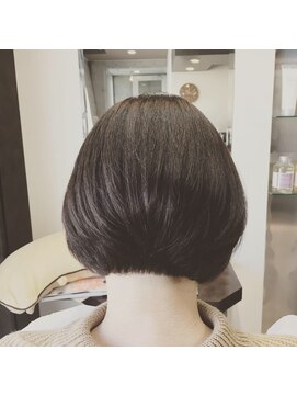 ウィン プレミアムサロン(WIN Premium Salon) ボブグラ