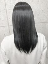 アールプラスヘアサロン(ar+ hair salon)&nbsp;ネイビーブルー×透明感