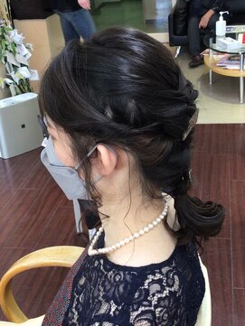 ヘアサロン ユニティ(Hair Salon Unity) 編み下ろしアレンジ