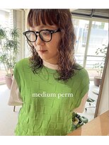 ユニ(uni)&nbsp;くるくるパーマ/ボブパーマ/前髪ストレート/２０代/３０代